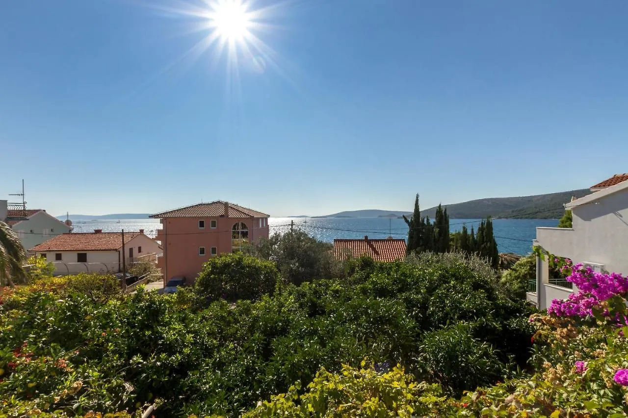 Apartments By The Sea Seget Vranjica, Trogir - 5964